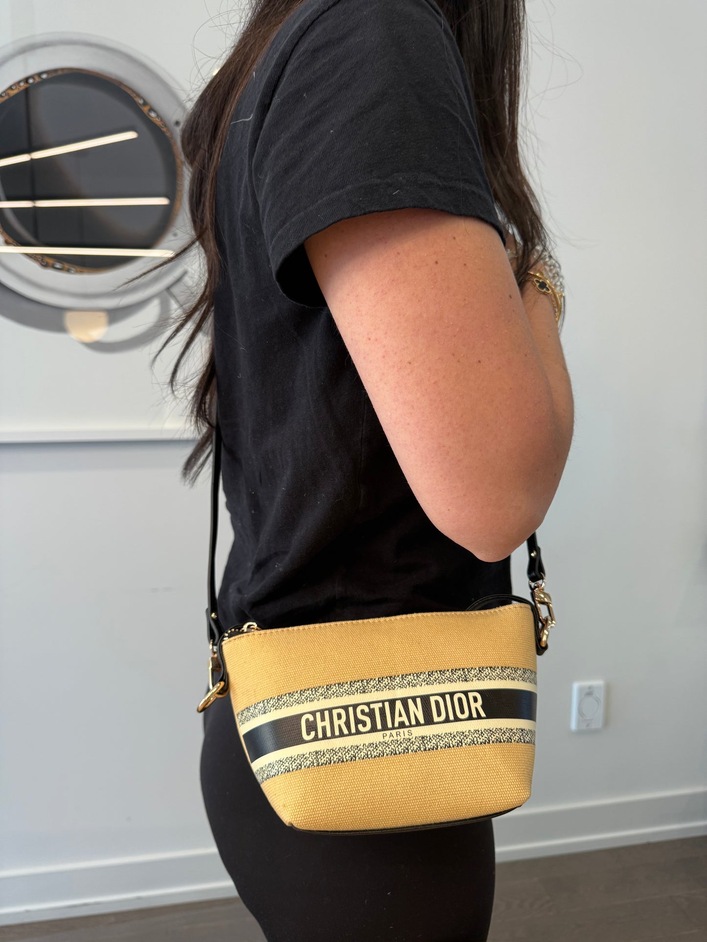 Rare Brand new limited Edition Christian Dior Beauty pochette shoulder zipper top bag with shoulder strap for crossbody ! Fits phones keys wallets makeup etc