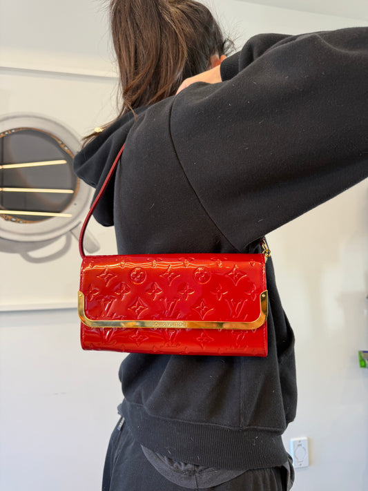 Louis Vuitton red/gold vernis rosemore with original shoulder pochette strap! Cards cash coins phones keys lipstick etc fit !