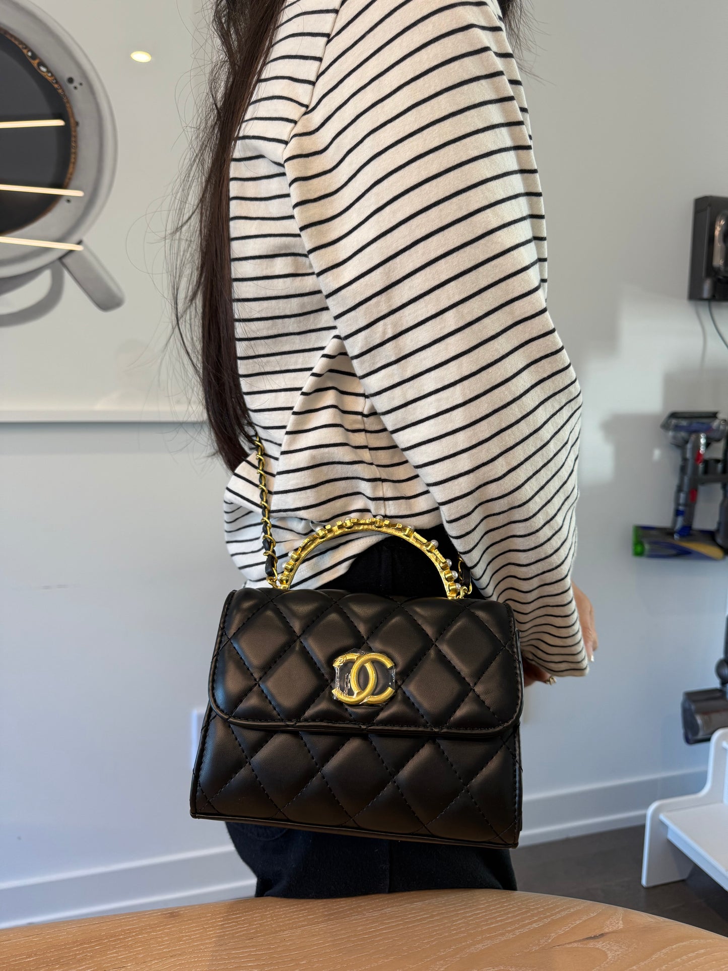 Store credit given to efi as she asked for it .