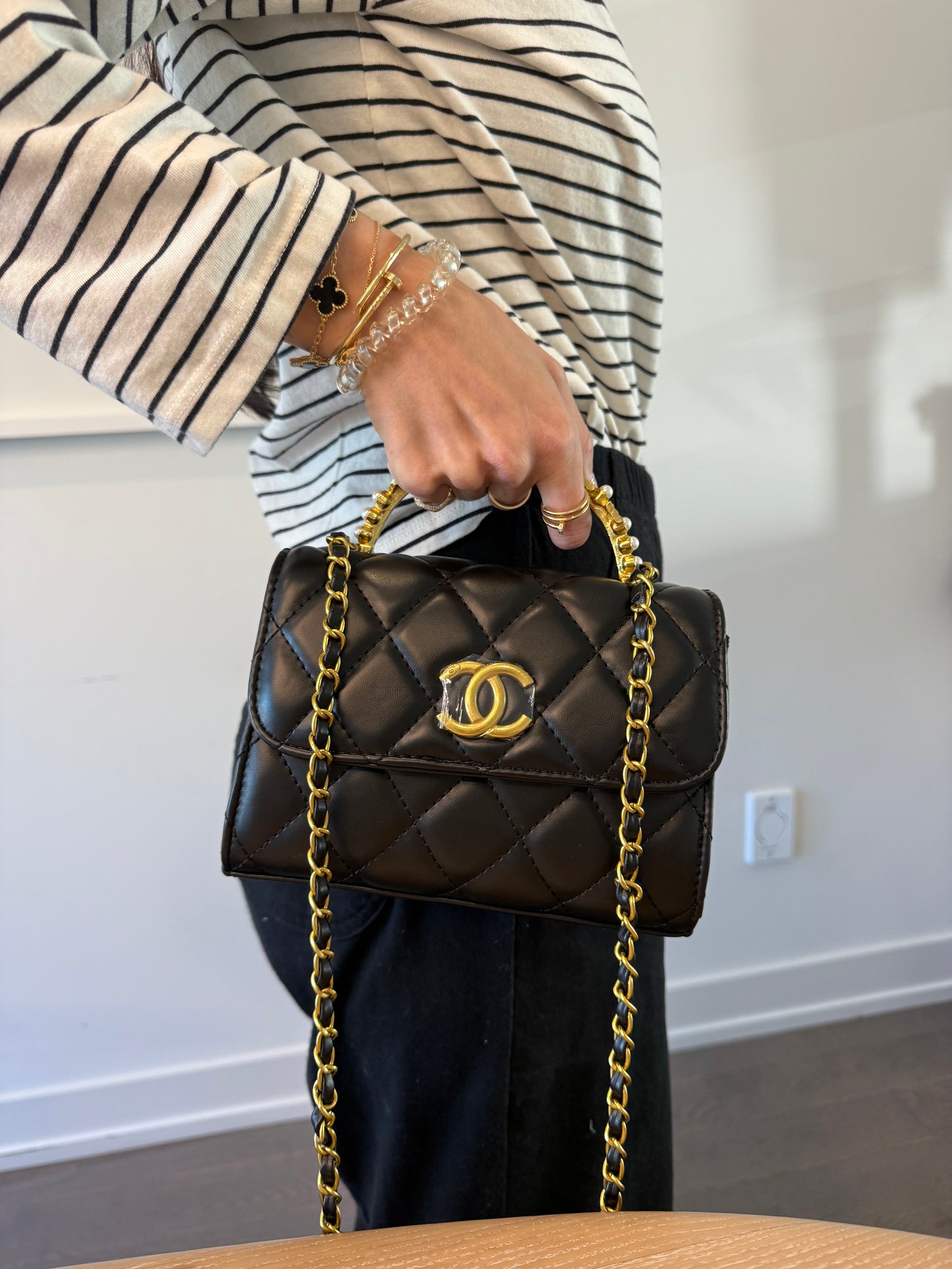 Store credit given to efi as she asked for it .