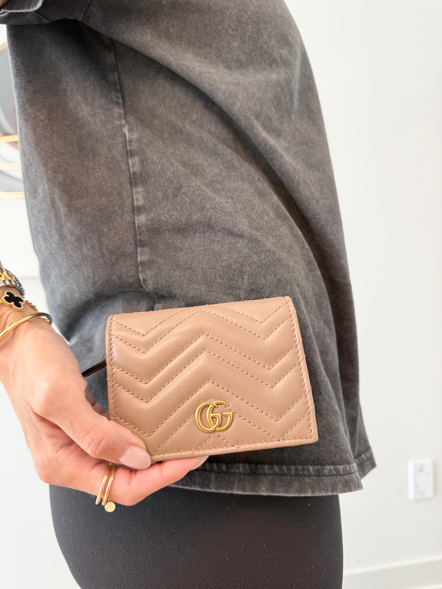 Authentic Gucci Marmont Chevron tan / taupe bi fold wallet in pristine condition! Currently $650+ tax retail